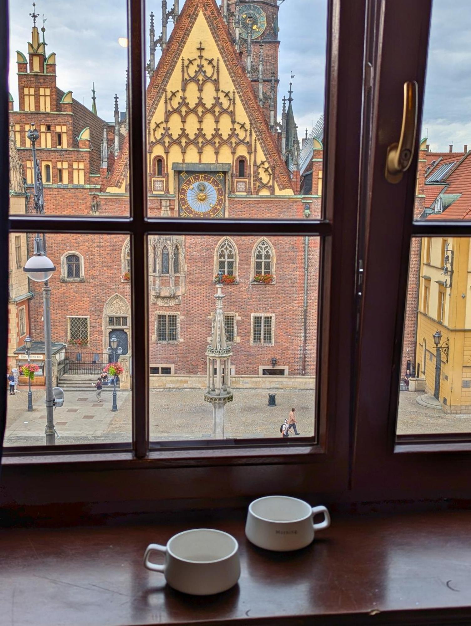 Rynek 30 Hostel Wrocław Exteriör bild